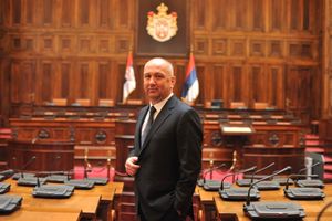 PREDSEDNIK SRPSKE NARODNE PARTIJE: Popović pozvao na UJEDINJENJE radi očuvanja Ustava Srbije