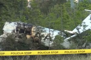 PILOTA IZDALO SRCE, BORIO SE DO POSLEDNJEG TRENA: Ovo je pravi uzrok pada aviona u Mostaru