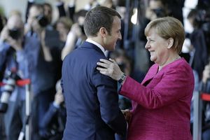 NASTAJE NOVA EVROPSKA UNIJA? Merkelova i Makron dogovorili izmene ugovora EU