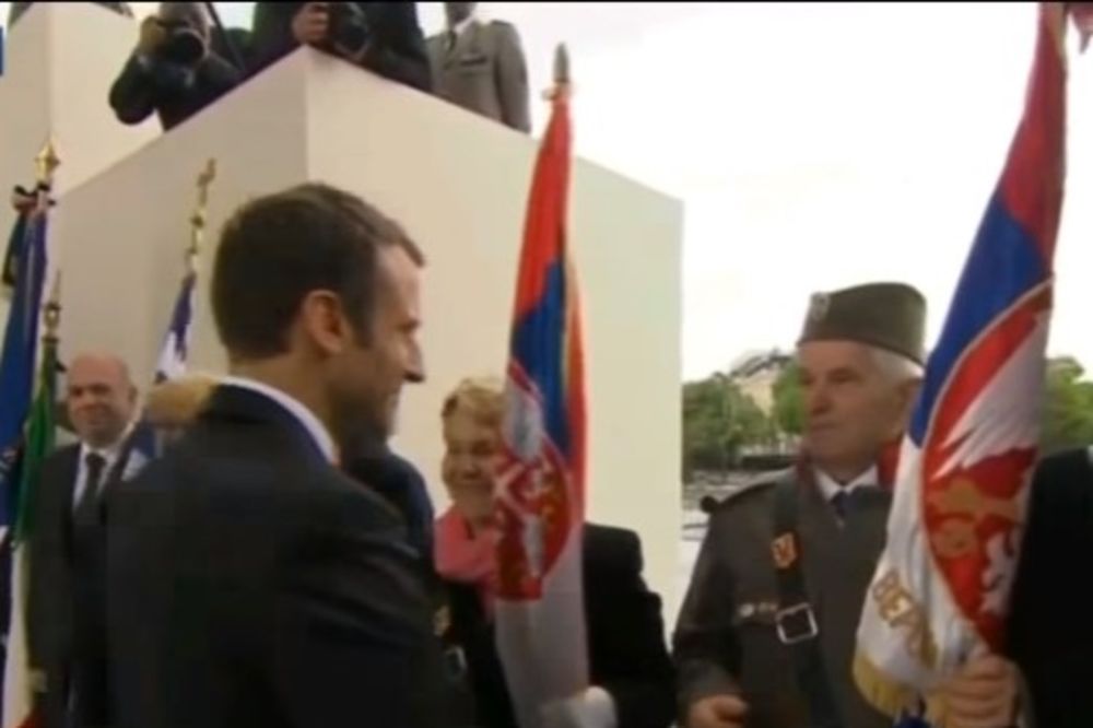 (VIDEO) MAKRON POZDRAVIO SRPSKU ZASTAVU: U sećanje na savezništvo sa Srbima u Prvom svetskom ratu!
