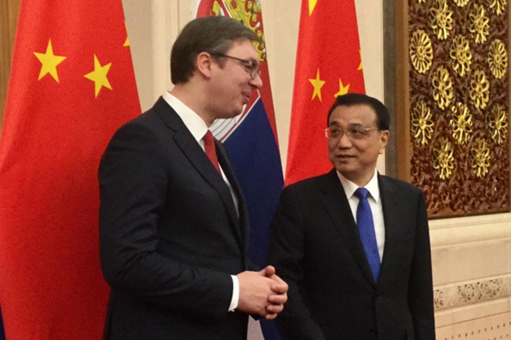 VUČIĆ U KINI: Sa premijerom Lijem Kećijangom o ekonomskoj saradnji