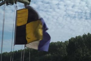 (VIDEO) PRVO BOJEVO GAĐANJE DVOCEVNIM TOPOM M53/59 PRAGA SA BRODA: Vežba Rečne flotile Ečka 2017.