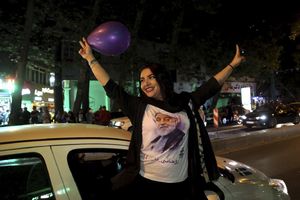 AKTUELNI PREDSEDNIK UBEDLJIVO VODI: Ruhani osvojio više od polovine glasova na izborima