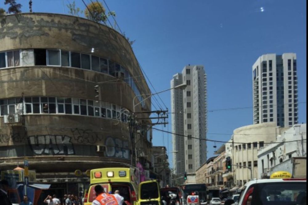 HAOS U TEL AVIVU PRED TRAMPOV DOLAZAK: Uleteo kolima među pešake, najmanje petoro pregazio