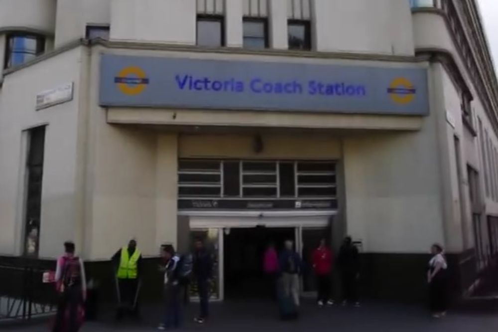 UZBUNA U LONDONU: Sumnjiv paket na autobuskoj stanici Viktorija, naređena hitna evakuacija
