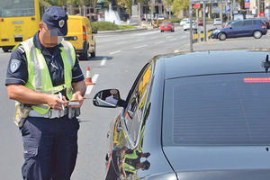 NOVA PRAVILA OKO VOZAČKIH DOZVOLA: Izmene Zakona o bezbednosti saobraćaja donose važne promene, a POSEBNO ZA OVU KATEGORIJU