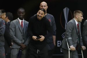 (VIDEO) ZLATAN PONOVO U CENTRU PAŽNJE: Evo sa čime je Ibrahimović došao na finale Lige Evrope