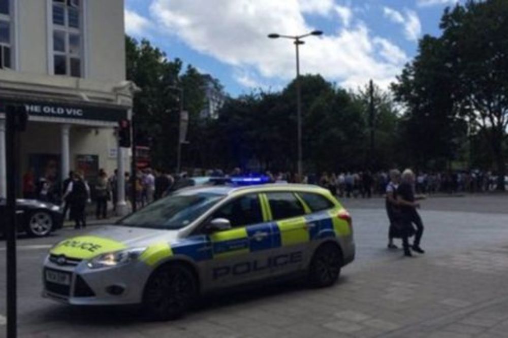 (VIDEO) KRAJ DRAME U LONDONU: Posle evakuacije pozorišta policija nije našla bombu