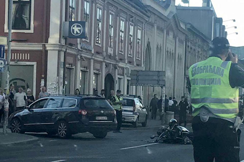 UDES U ZEMUNU: Oboren motorista u Glavnoj ulici
