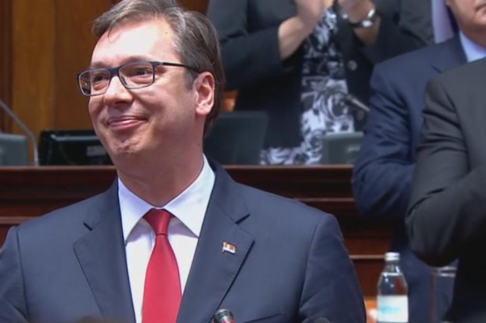 (VIDEO) VUČIĆEVO PRVO OBRAĆANJE KAO PREDSEDNIKA: Ne mogu da objasnim strah i nadu koju osećam preuzimajući ovu dužnost!