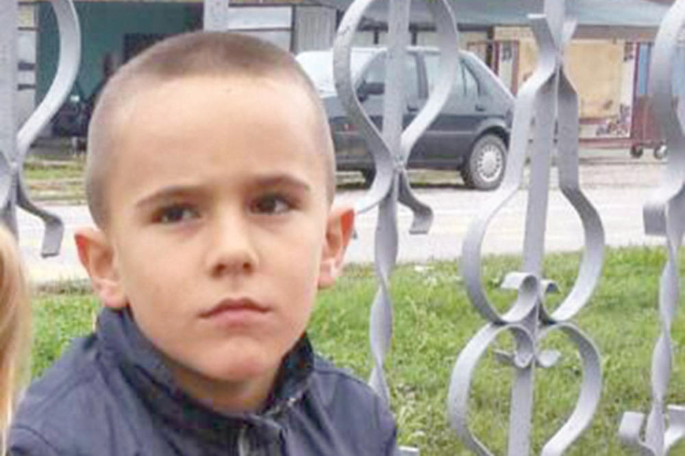 TRAGEDIJA MALOG RADENKA NIKODINOVIĆA (8): Beogradski lekari odbacuju optužbe za smrt dečaka!
