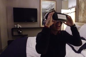 (VIDEO) MUŠKARCI ĆE VAS SKINUTI, ČAK I KADA TO NE ŽELITE: Virtuelna realnost dostiže zastrašujuće nivoe!