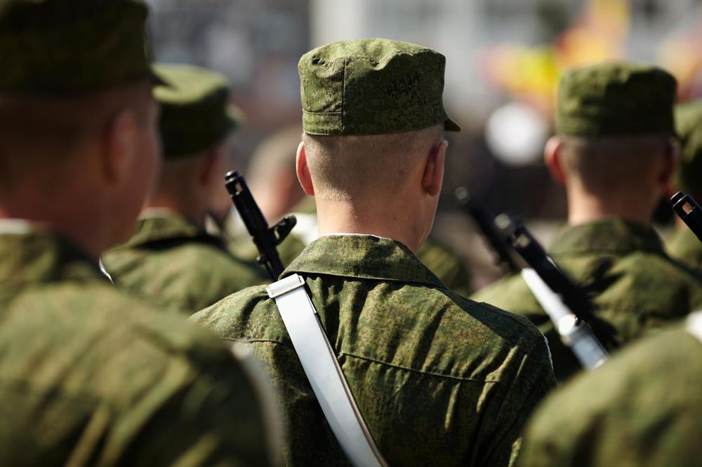 TUČA PIJANIH NATO VOJNIKA! Nemci preterali s alkoholom, pobili se, pa završili u bolnici