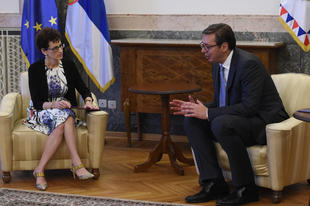 SUSRET NA ANDRIĆEVOM VENCU: Vučić razgovarao sa direktorkom Svetske banke Goldstin