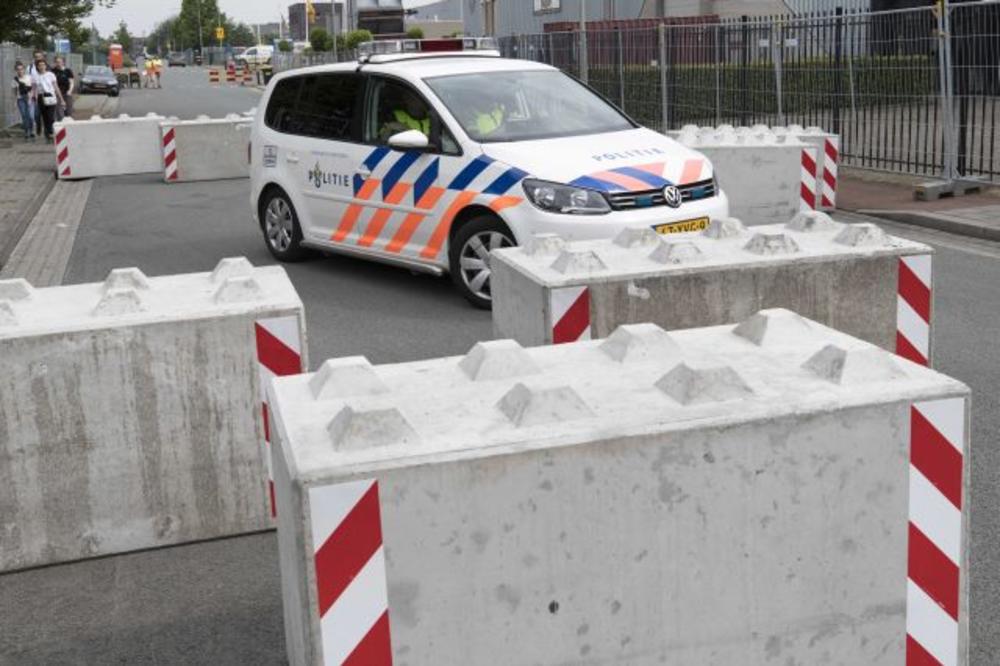 NAPAD U AMSTERDAMU: Kolima pokosio pešake, policija ispituje vozača