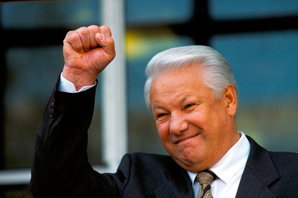 DAN KOJI JE ODLUČIO SUDBINU PLANETE: Krvavog 4. oktobra 1993. Boris Jeljcin je bombardovao Beli dom, tenkovima je učvrstio vlast uz smrt stotina ljudi! Ovo je bio POSLEDNJI trzaj komunizma i SSSR!