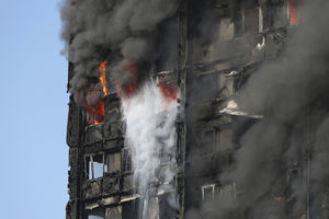 TEORIJA ZAVERE ŠIRI SE PLANETOM POPUT VIRUSA: Kakve veze ima požar u londonskom tornju sa terorističkim napadom 11. septembra?