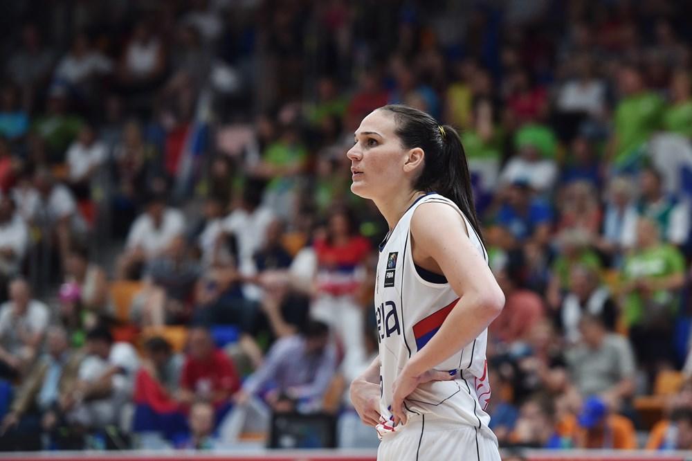 (VIDEO) ŠAMPIONKA NE ODLAZI BEZ SPEKTAKLA: Pogledajte video koji je FIBA posvetila Sonji Petrović