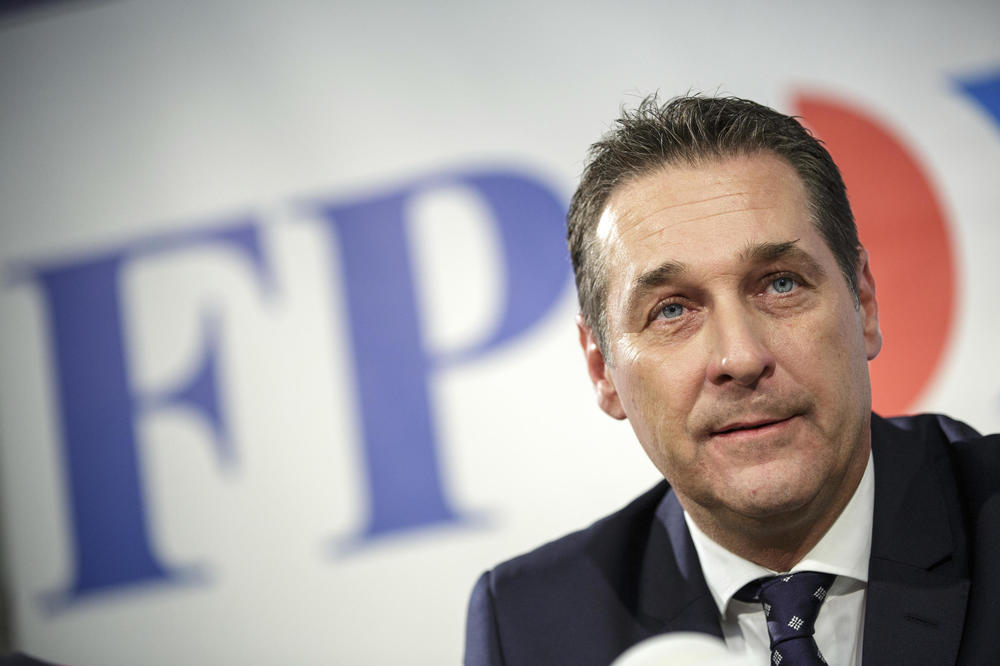 ŠAMAR AUSTRIJSKOM VICEKANCELARU: Organizatori neće FPÖ na komemoraciji u Mauthauzenu!