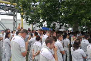 PROPALI PREGOVORI SA RUKOVODSTVOM FABRIKE: 1.200 radnika Fijat automobili Srbije od jutros u generalnom štrajku