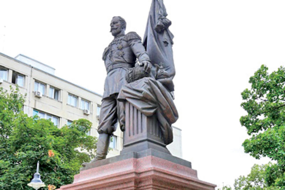KAZNITI VANDALE: Oštećen spomenik ruskom caru Nikolaju