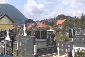 (VIDEO) NA PRAZNIK KAMENICE I UVREDE ZA SUGRAĐANE Grupa nasilnika oskrnavila srpsko groblje u Sarajevu