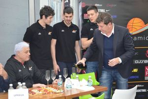 PREDSEDNIK DINAMIKA VELIBOR JOJIĆ ZA KURIR: Nikolić može u Partizan, daćemo i neke igrače
