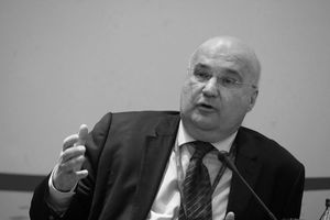 PREMINUO DUŠAN BATAKOVIĆ: Bivši ambasador umro danas u Beogradu