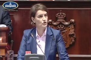 SKUPŠTINA SRBIJE: Pauza u zasedanju kako bi se poslanici upoznali sa ekspozeom Ane Brnabić