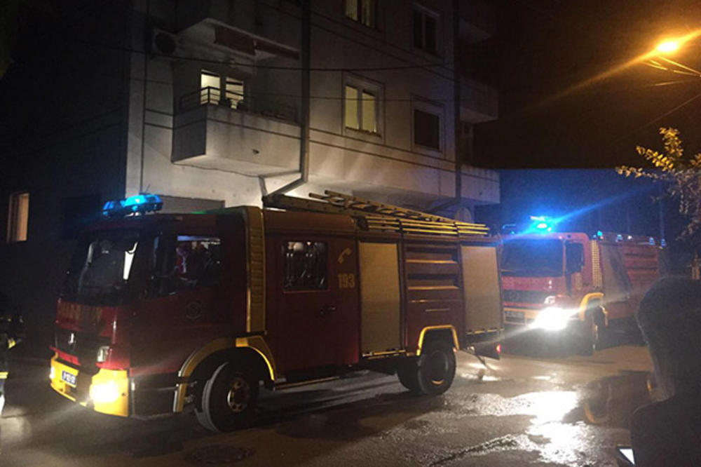 VELIKI POŽAR U ZEMUNU: Stanari evakuisani, veliki broj vatrogasaca na licu mesta
