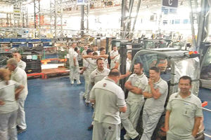 ŠTRAJK: Radnici Fijata traže 0,5 odsto profita!