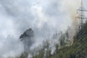 HERCEGOVINA I DALJE U PLAMENU: Vatrogasci brane ugrožena sela, evo gde je najkritičnije
