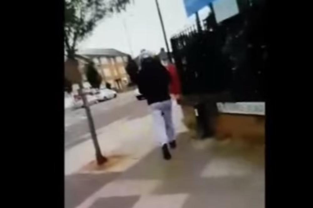 (VIDEO) EPILOG NEVIĐENOG NAPADA NA MUSLIMANKE U LONDONU: Britanac ih prvo verbalno vređao, a  potom upotrebio nešto gore od oružja