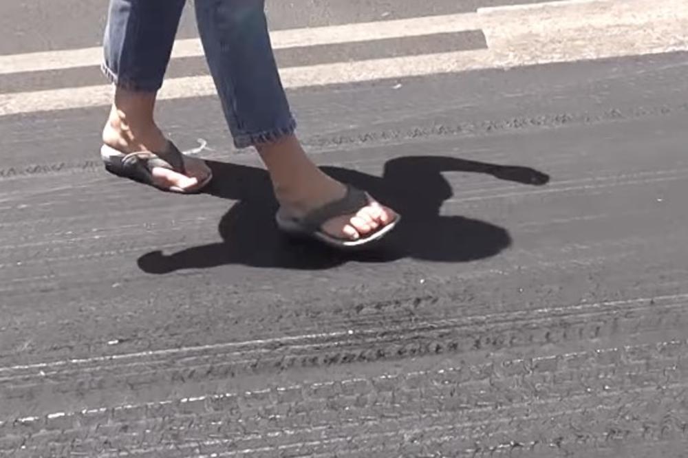 (VIDEO) PAKLENO LETO: Na ovom ostrvu se topi asfalt od vrućine, ali stvarno!