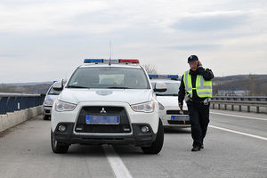 TEŠKA SAOBRAĆAJKA KOD RUME: Obustavljen saobraćaj ka auto-putu, više povređenih