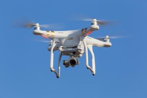 (VIDEO) DRAMA NA NEBU KANADE: Prvi sudar drona i aviona!