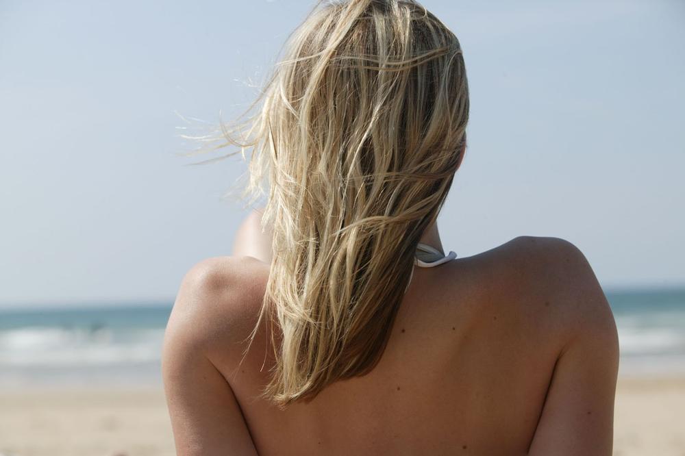 NA MNOGO NAČINA: Zaštite kosu od jakog letnjeg sunca prirodnim sredstvima