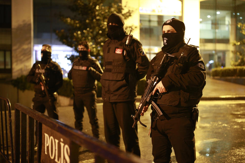 MIKROTALASNIM NAPRAVILI PAKAO U ISTANBULU: Islamisti pokušali novi način stvaranja haosa, uhapšeni u poslednjem trenutku!