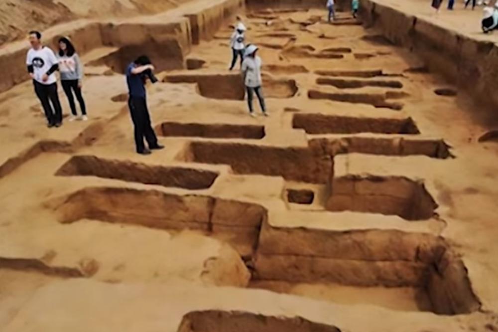 (VIDEO) ANTIČKI TITANI: U Kini pronađeni kosturi džinova stari 5.000 godina