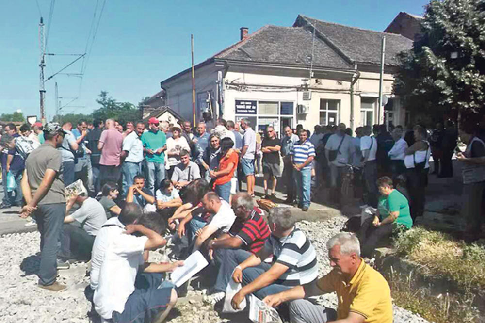 NEMOĆNI POSLE 101 DANA PROTESTA: Radnici Goše očajni, stupaju u štrajk glađu