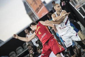 (VIDEO) DUŠAN JE KRALJ IGRE: Srpski basketaš ovim potezom digao svet na noge!