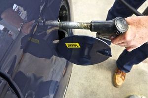 DOBRA VEST ZA VOZAČE: Od ponedeljka u Makedoniji jeftinije gorivo