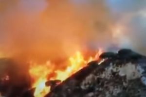 (VIDEO) ITALIJA U PLAMENU: Gradovi okruženi vatrom, gori i Vezuv!