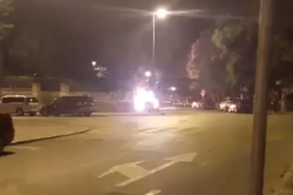 (VIDEO) HAOS U ZADRU: Navijači Hajduka napali pristalice Levskog i zapalili im automobil