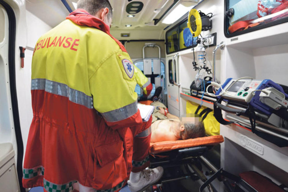 NOĆ U BEOGRADU: Muškarac (32) povređen u udesu u Borči