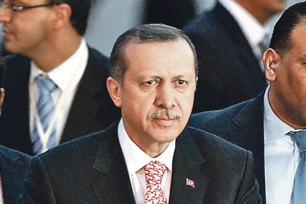 GODIŠNJICA NEUSPELOG PUČA U TURSKOJ: Erdogan bi sekao glave izdajnicima