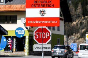 AUSTRIJA OPET PRETI ZATVARANJEM GRANICA: Bande krijumčara dovode izbeglice!