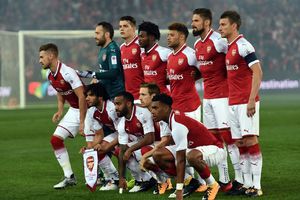KARATE MAJSTORI: Fudbaleri Arsenala izvodili kung fu poteze na žurci