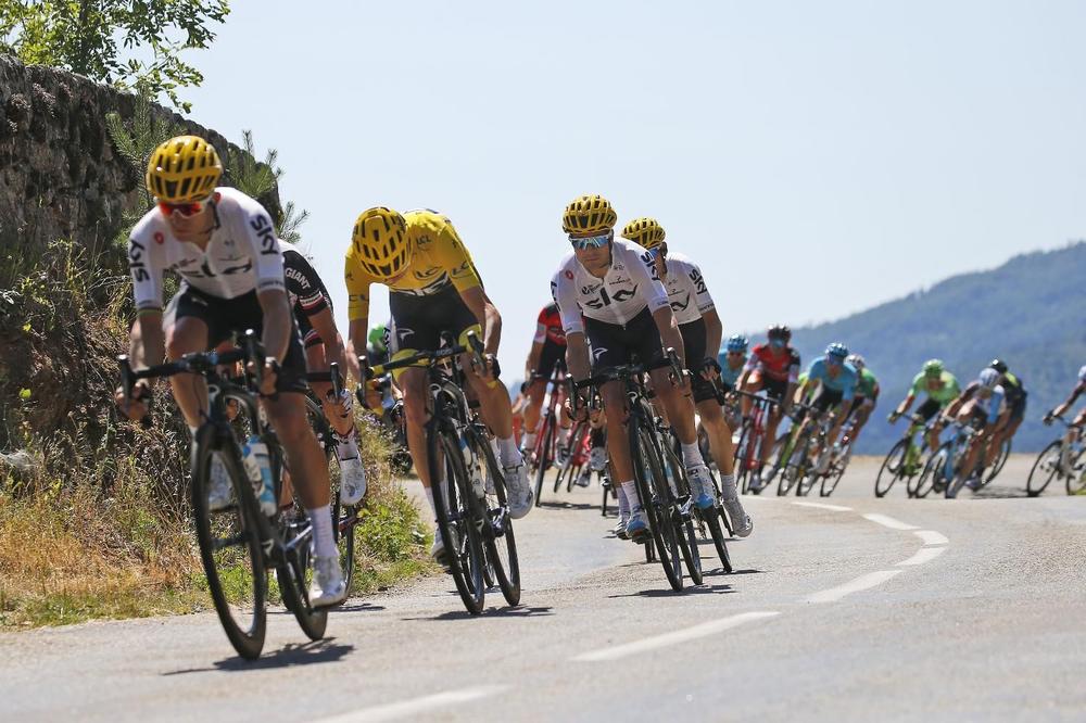 (FOTO) ZASTRAŠUJUĆE SLIKE: Ovako izgledaju noge bicikliste posle 16 etapa Tur d Fransa