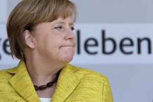 U NEMAČKOJ NA POMOLU VELIKA KOALICIJA: Merkelova formira vladu sa dosadašnjim rivalom?